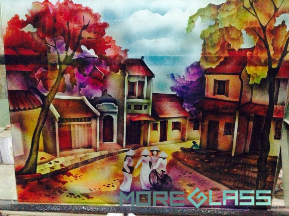 Thi công tranh kính in nghệ thuật phố cổ Hà Nội xưa phong cách sơn dầu, mang lại vẻ đẹp bình dị, mộc mạc mà thân quen cho không gian tranh kính